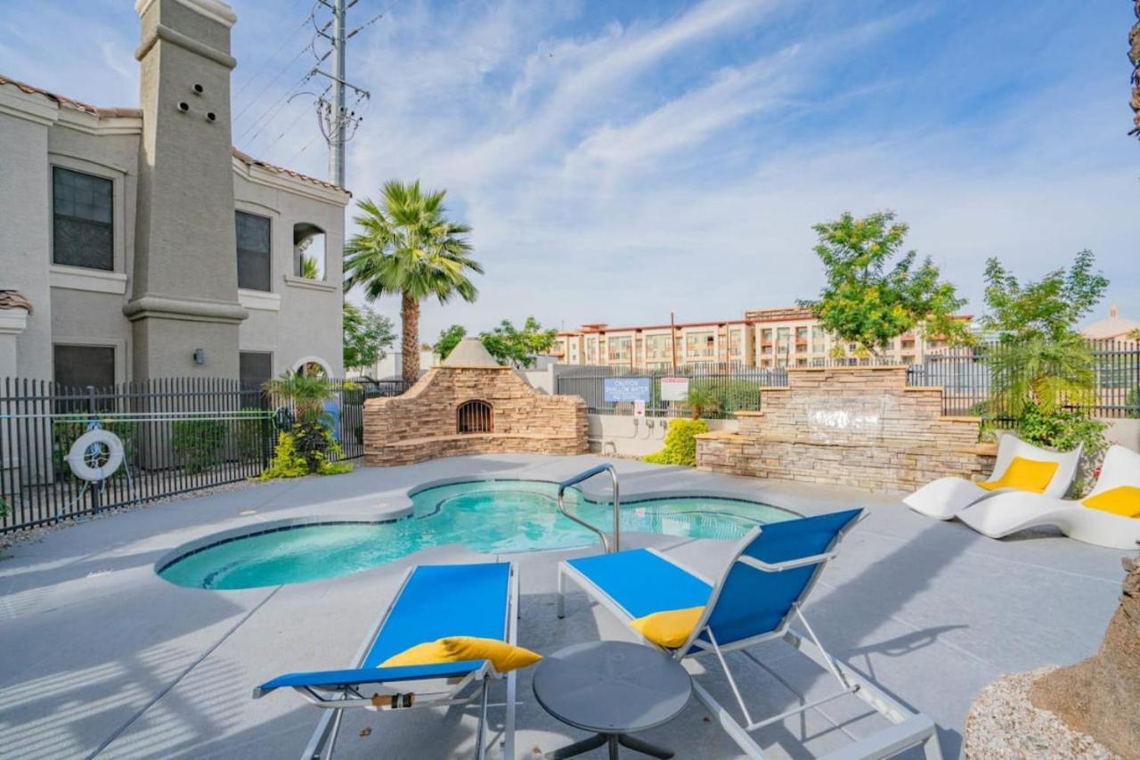Posh 2Bd - Midtown - Gym, Pool, W-D, Parking - Sleeps 8 Daire Phoenix Dış mekan fotoğraf